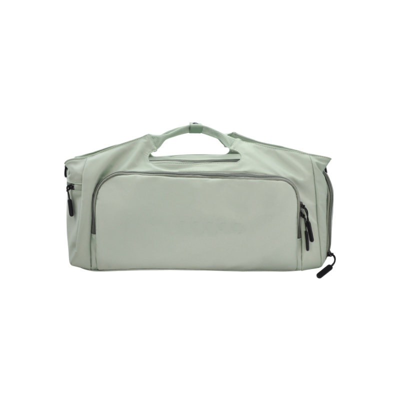 Ventilated gym tote bag for travel and outdoor fitness