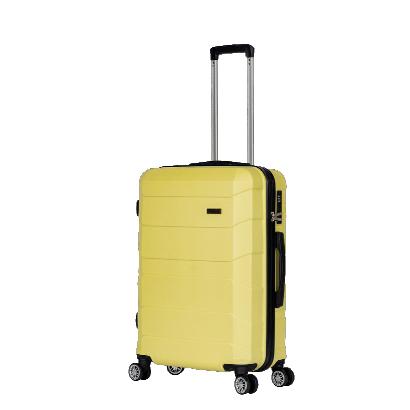 Hard shell travel luggage set